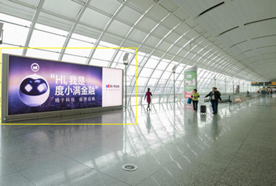 广州机场国内出发区连接楼灯箱广告